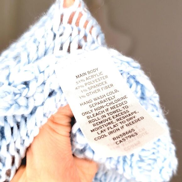 Make & Model women's Blue Llama Sweater size Med - Picture 4 of 4